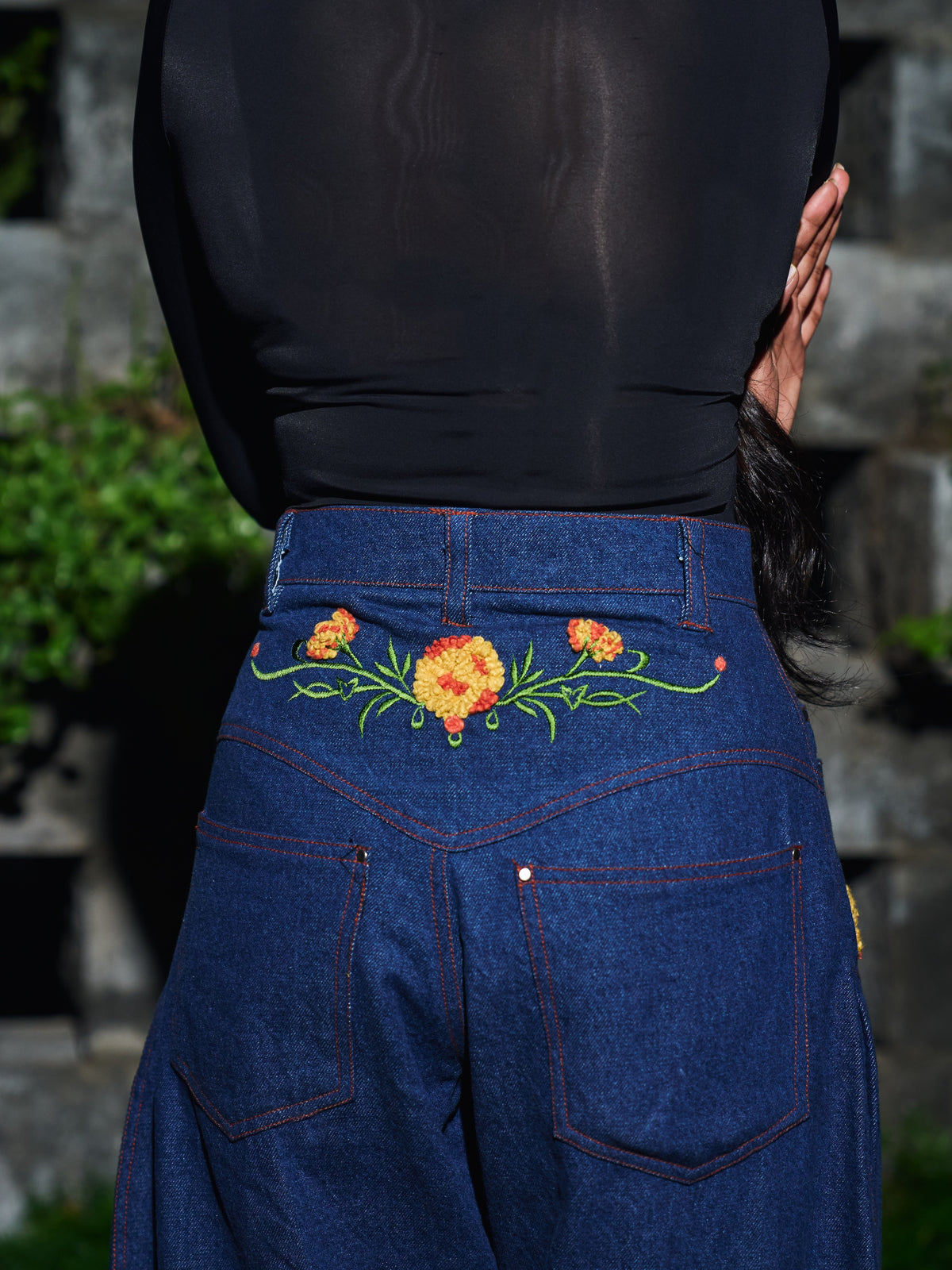 Genda Barrel Pants / Embroidered